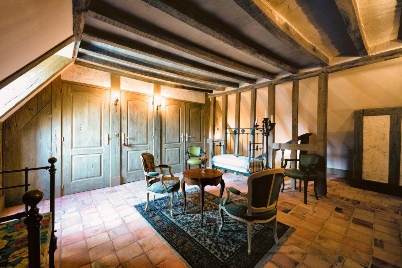 Les Chambres D'Hotes Du Chateau De Saint-Georges Habitación foto
